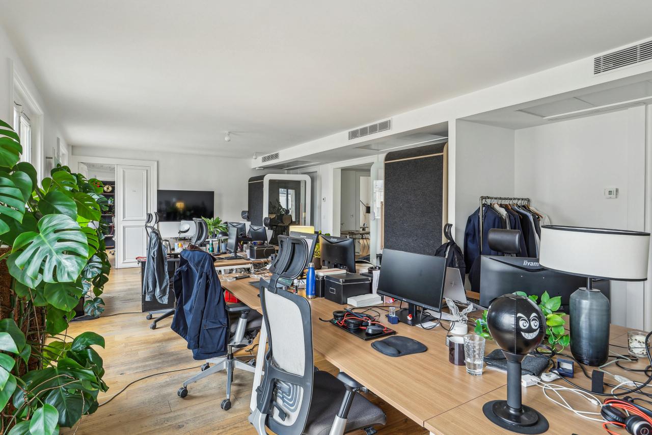 Bureau Paris 1209m² Location bureau Paris OLBUR2426923 10